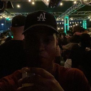 Meet your Posher, Jonathan